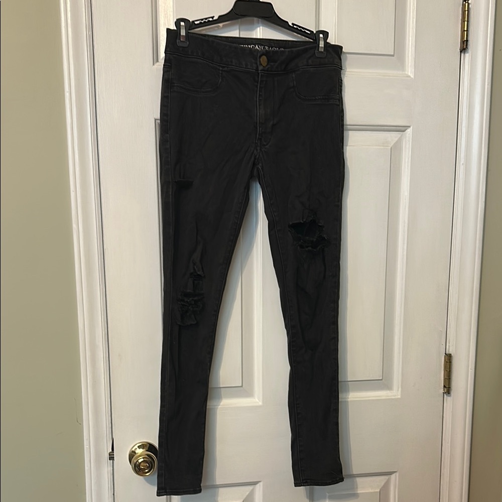 American Eagle Black Distressed Sateen Jeggings Size 6
